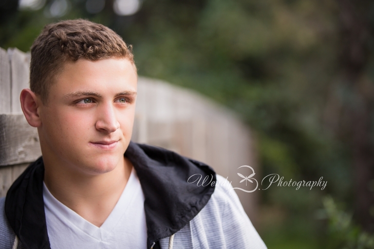 boulder_outdoor_ male_senior_portrait1008